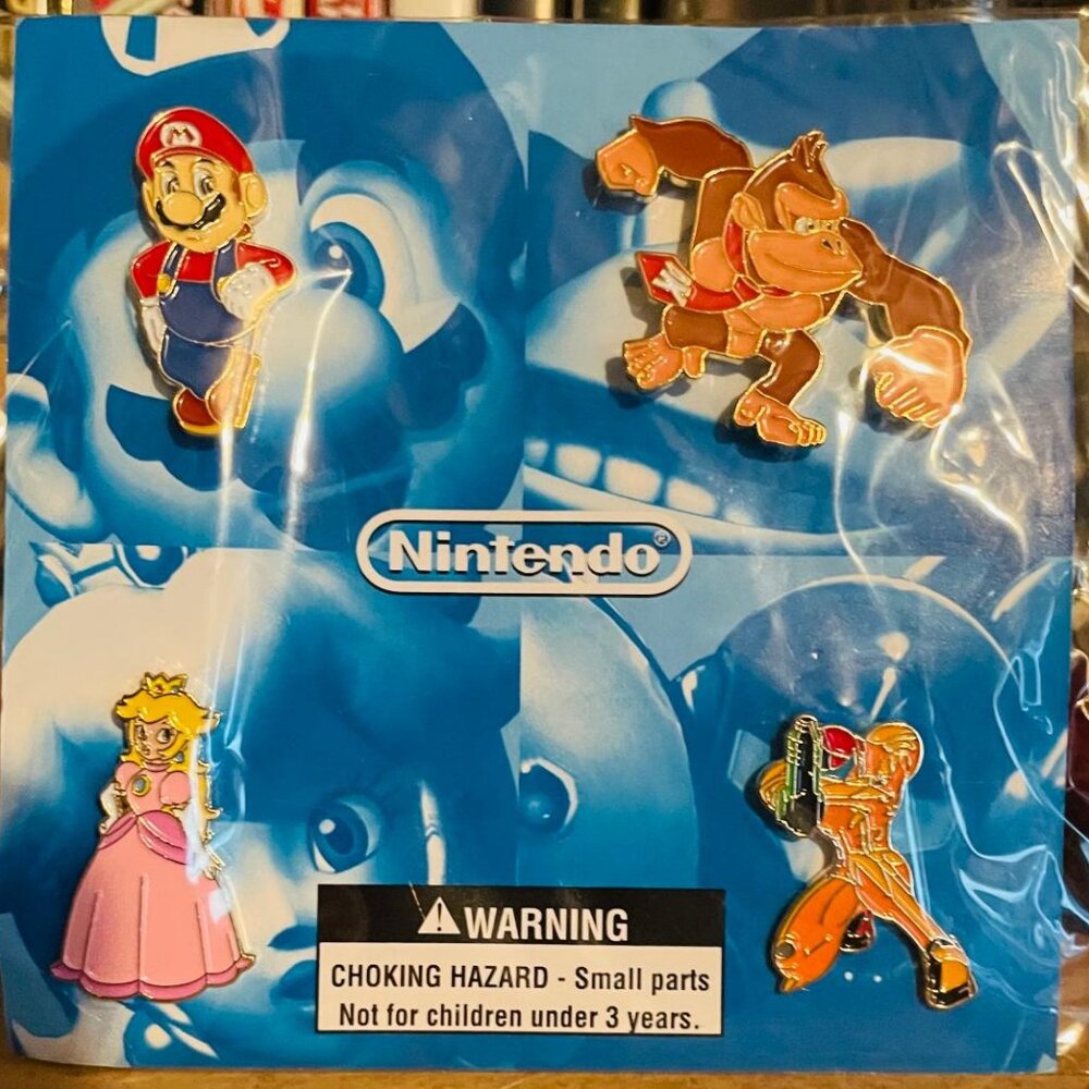 Vintage Set of 4 Nintendo Metal Pins- Mario, Donkey Kong, Samus, Princess Peach